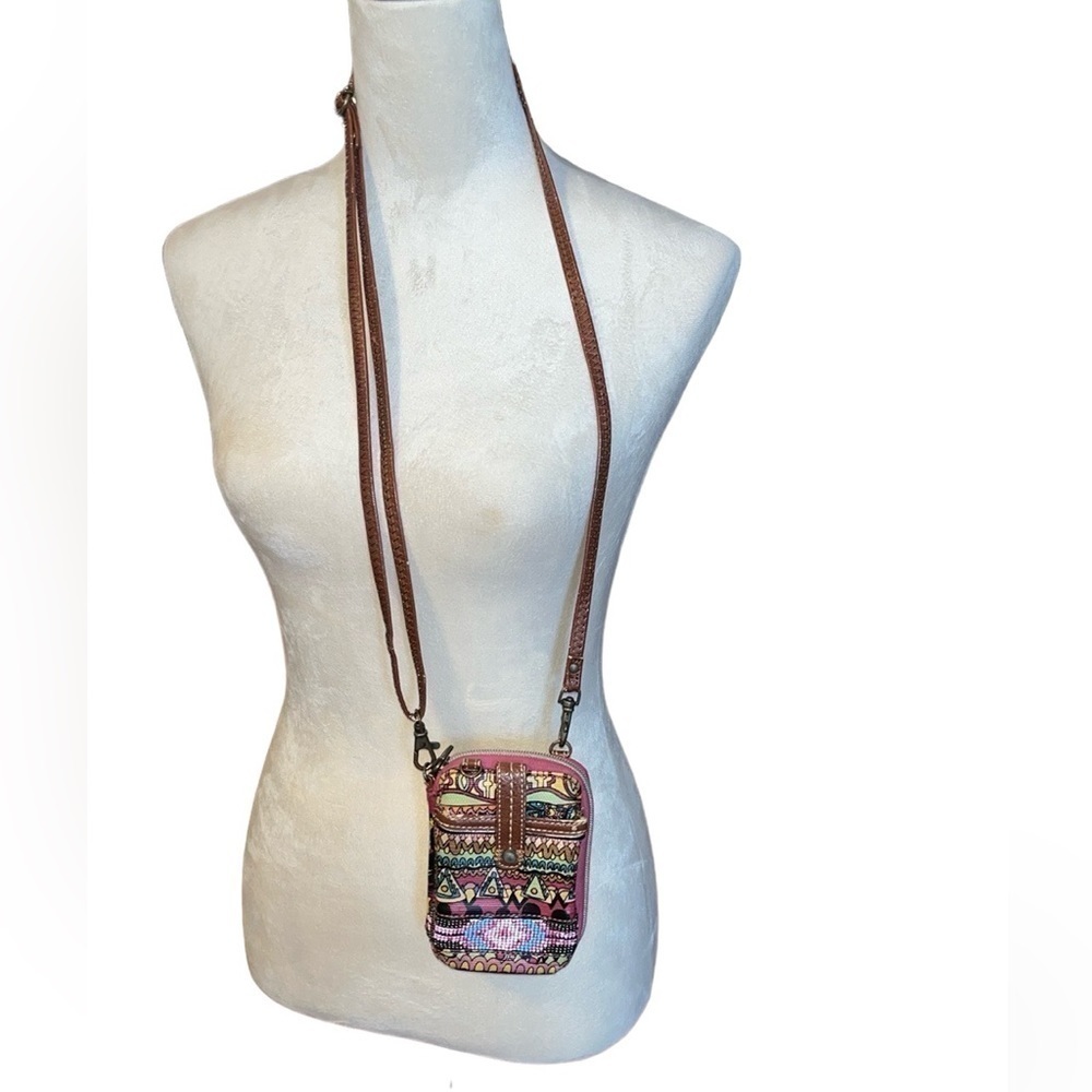 Sakroots women’s crossbody